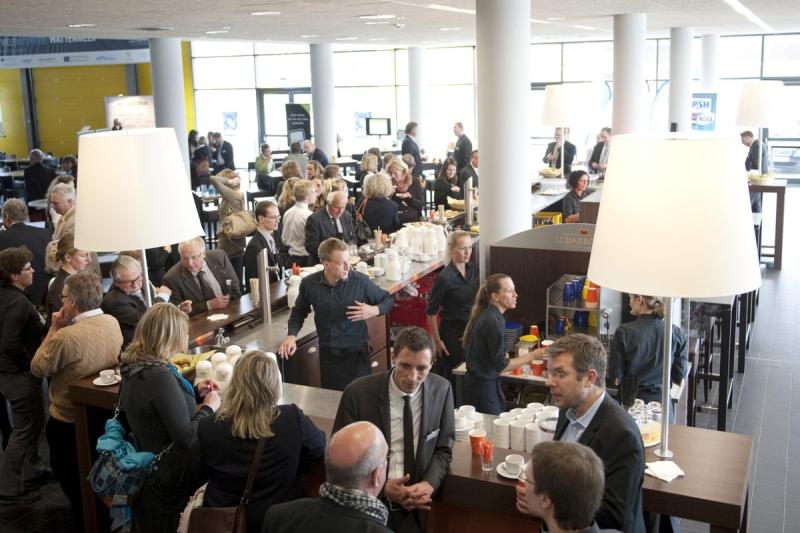 Empfang in der Lounge des Kongresszentrums | © Messe Husum & Congress